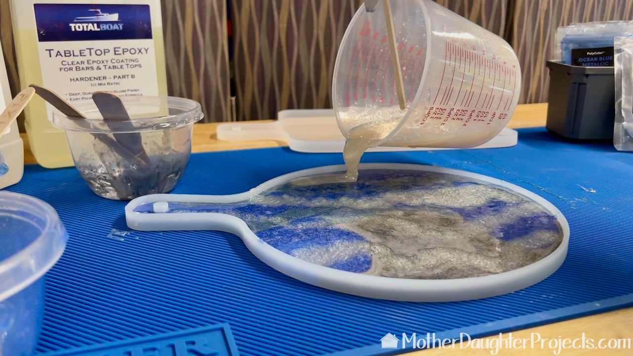 How to Use Silicone Epoxy Molds by TotalBoat - Mother Daughter