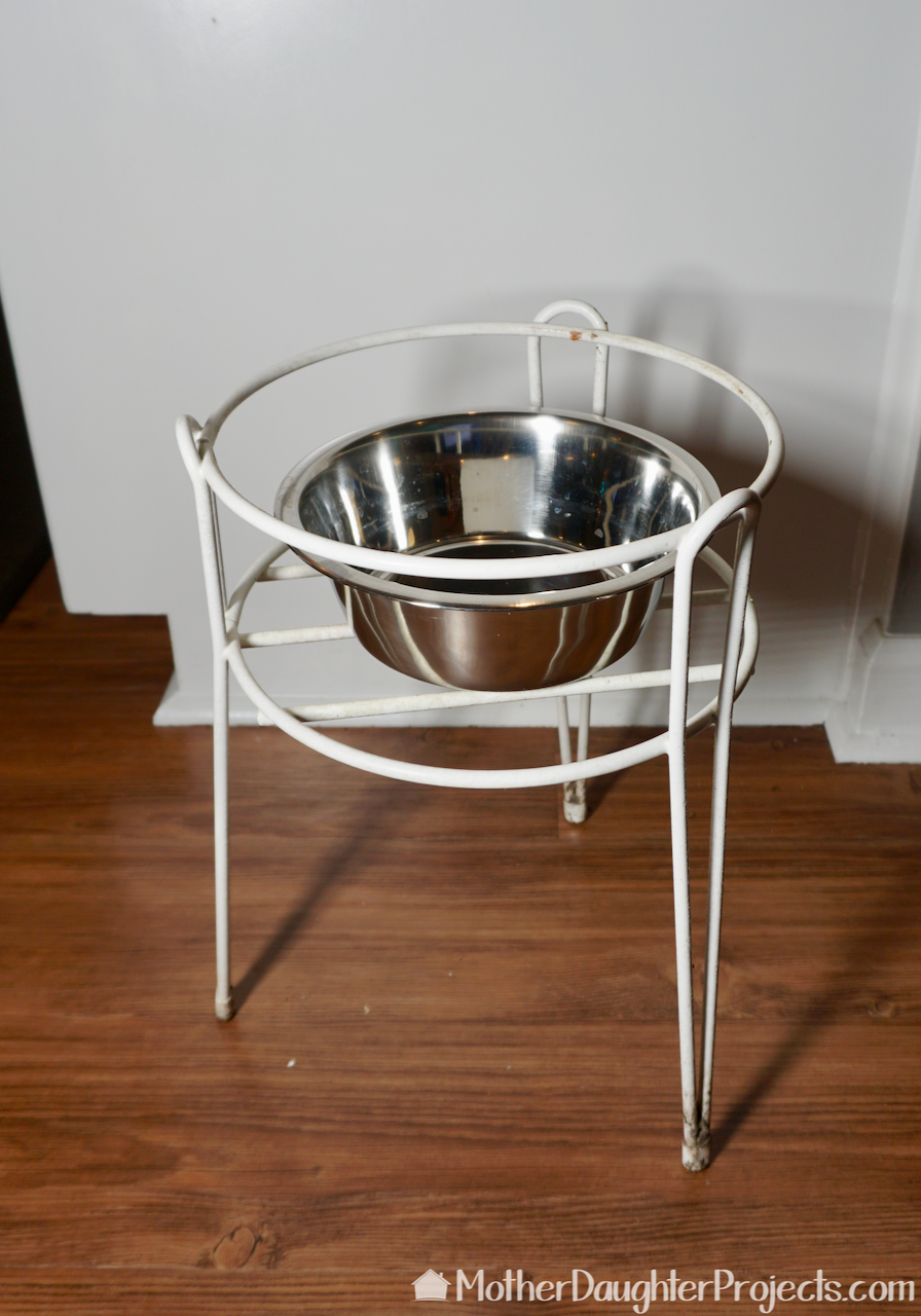 Upcycle Elevated Dog Feeder Ideas - Mother Daughter Projects