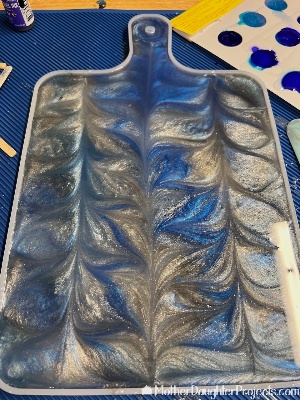 How to Use Silicone Epoxy Molds by TotalBoat - Mother Daughter